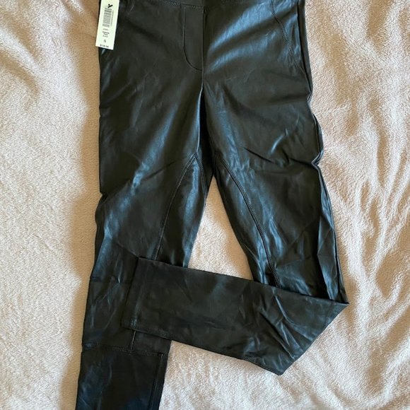 BNWT Aritzia Wilfred Free Rebelle Vegan Leather Leggings (Black, Size SMALL) - Picture 4 of 4
